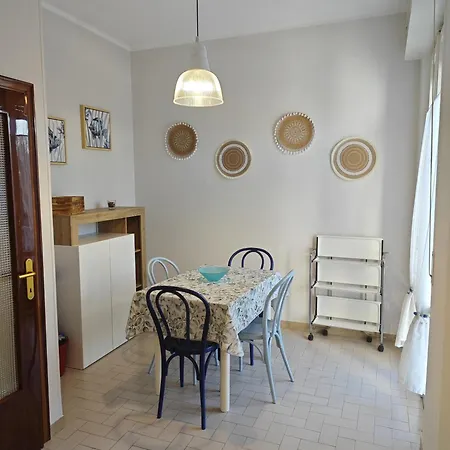 Apartamento L08 - Trilocale Al Centro Del Paese Con Posto Auto Numana