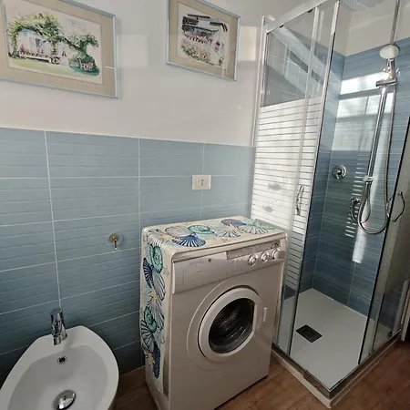 Apartamento L08 - Trilocale Al Centro Del Paese Con Posto Auto
