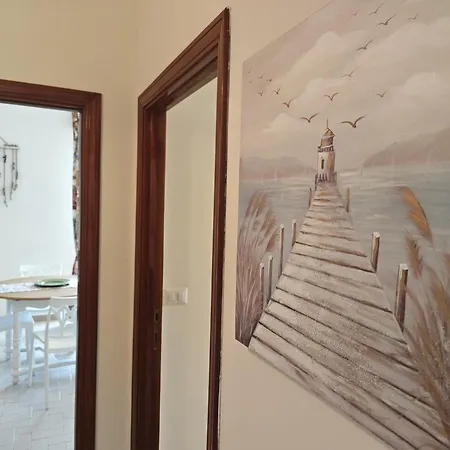 L08 - Trilocale Al Centro Del Paese Con Posto Auto Apartament Numana